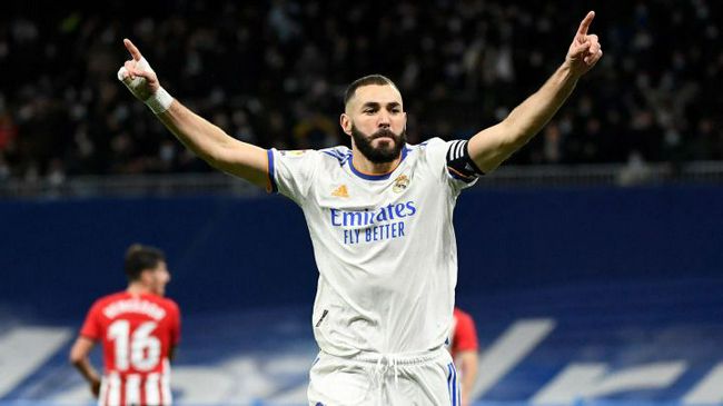 校花光屁股穿裙子被c小说